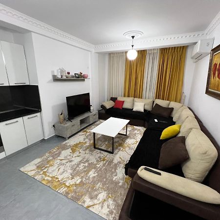 Apartment Rent Elbasan City Center 1 ภายนอก รูปภาพ